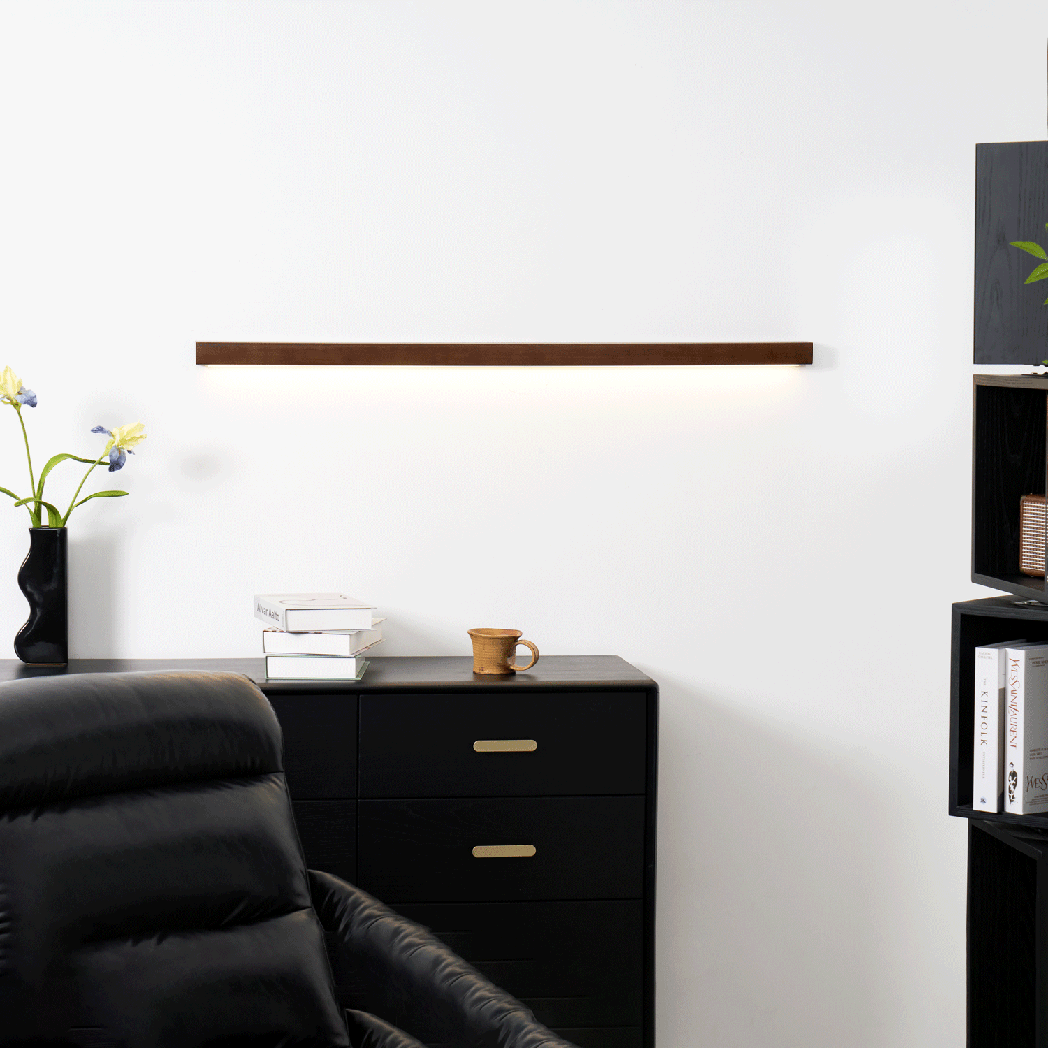 Linear Wood Integrated LED Wall Light / ∅ 47.2″ x W 1.8″ x H 2″ / Walnut Color / Triac Dimmable Warm Light